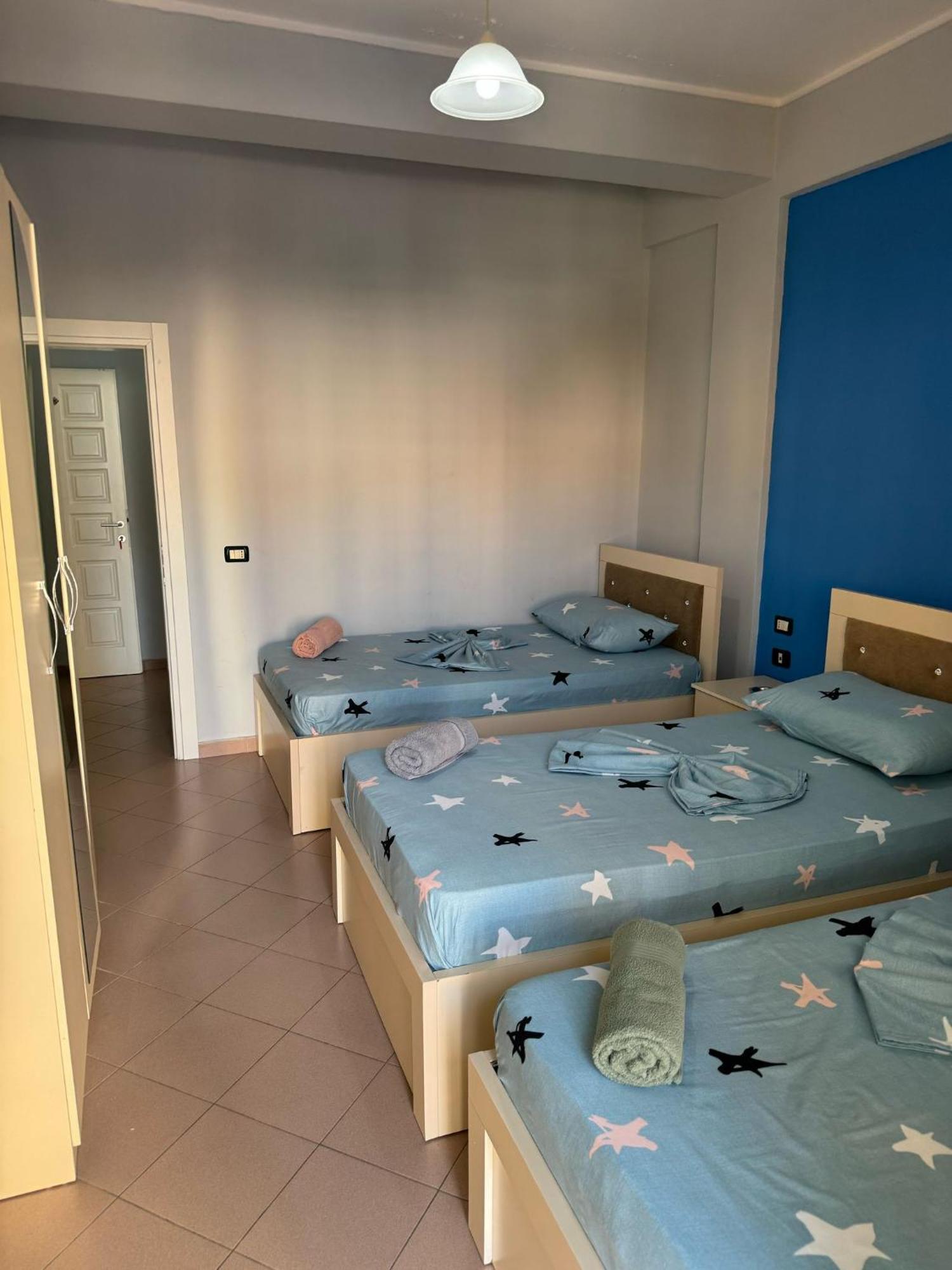 Hotel Europa Lezhë Extérieur photo