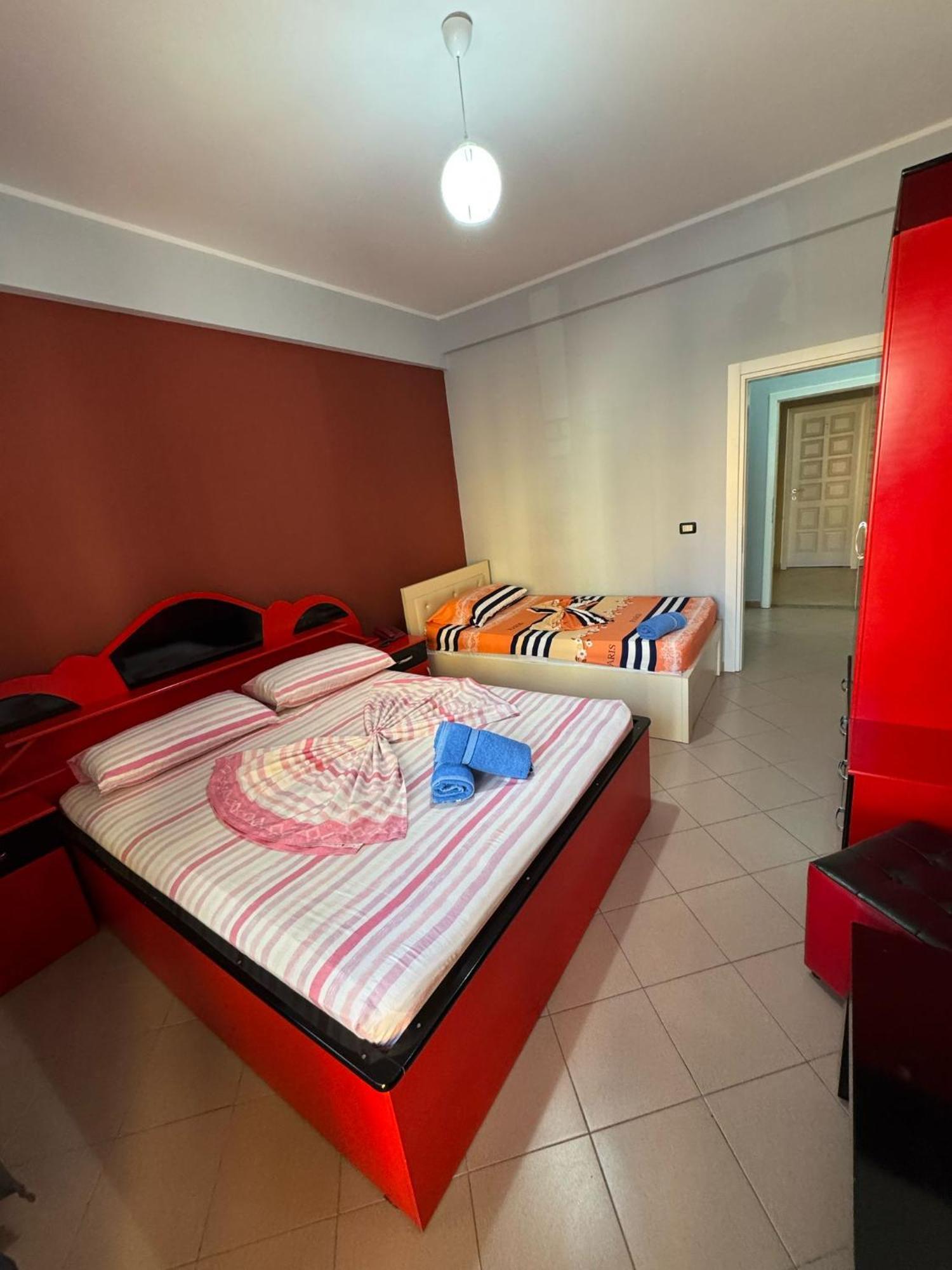 Hotel Europa Lezhë Extérieur photo