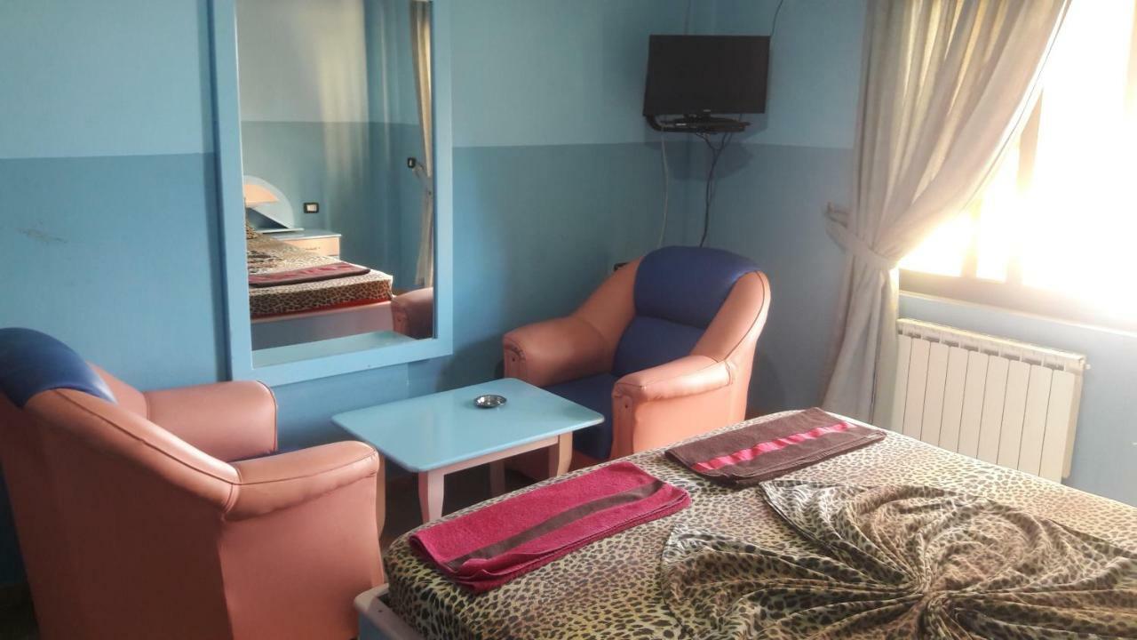 Hotel Europa Lezhë Extérieur photo